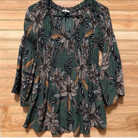 Elle | Green Floral Blouse | Size S - Picture 2 of 10